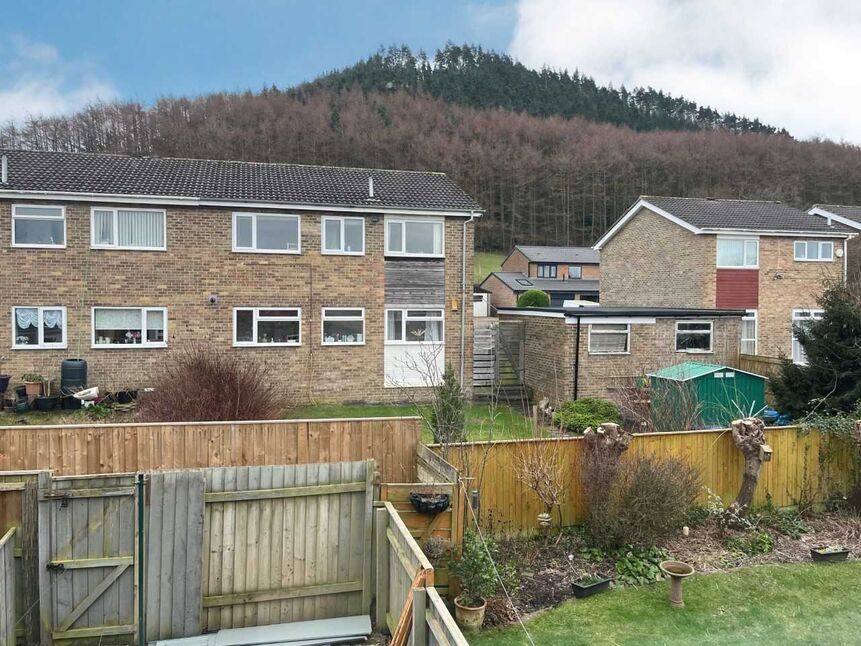 2 bedroom Mid Terrace House for sale, Aldenham Road, Guisborough, TS14