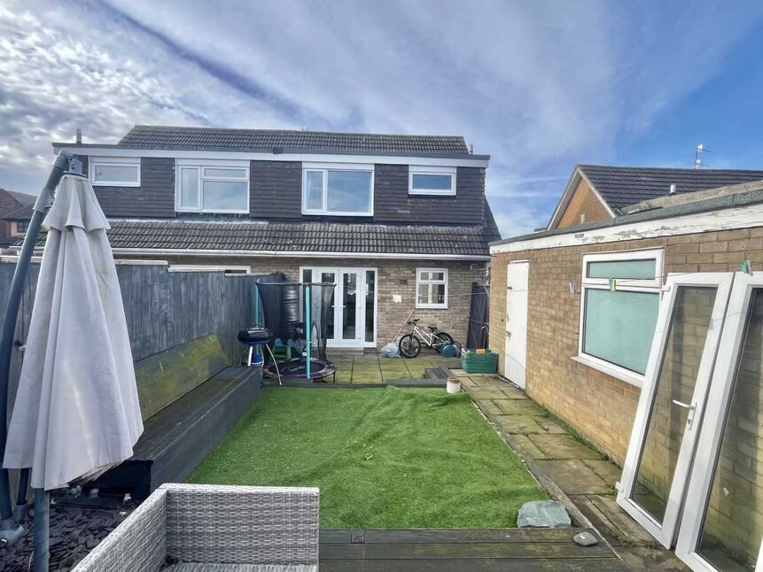 3 bedroom Semi Detached House for sale, Fernie Road, Guisborough, TS14