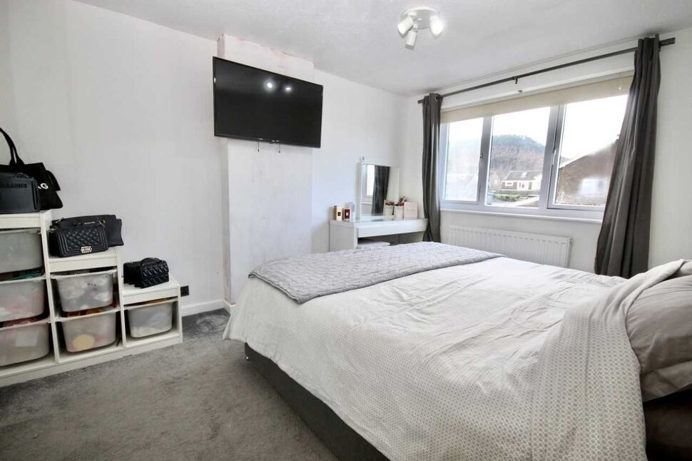 3 bedroom Semi Detached House for sale, Fernie Road, Guisborough, TS14