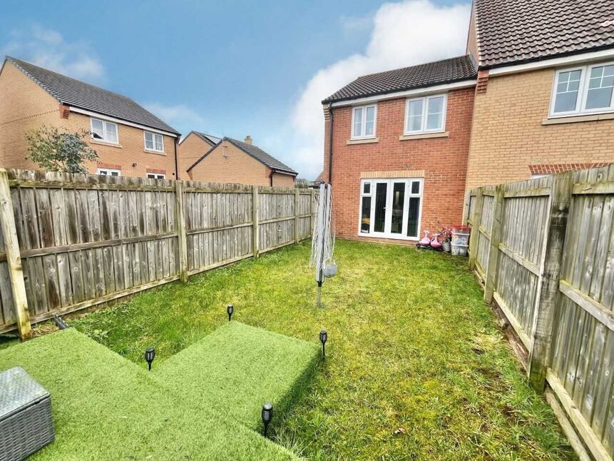3 bedroom End Terrace House for sale, Dunnock Close, Guisborough, TS14 £180,000