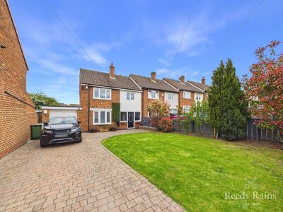 3 bedroom End Terrace House for sale