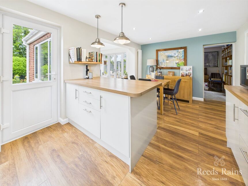 Kitchen / Diner