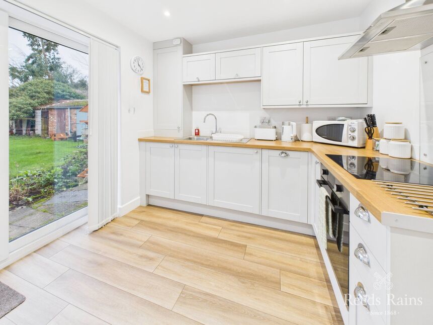 Main image of 1 bedroom Mid Terrace House for sale, Church Street, Guisborough, North Yorkshire, TS14