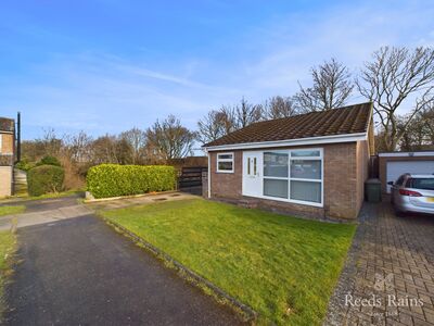 Lealholm Way, 3 bedroom Detached Bungalow for sale, £215,000