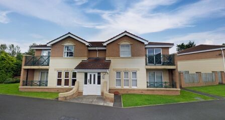 Finchlay Court, 2 bedroom  Flat for sale, £105,000