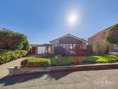 Campion Drive, 3 bedroom Detached Bungalow for sale, £350,000