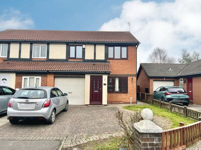 3 bedroom Semi Detached House to rent