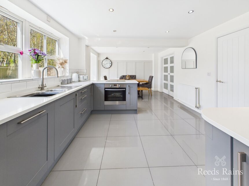 Kitchen / Diner