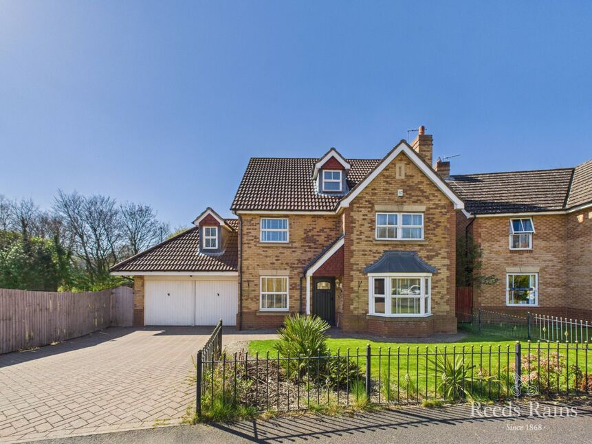 Main image of 5 bedroom Detached House for sale, Roseberry Mount, Guisborough, North Yorkshire, TS14