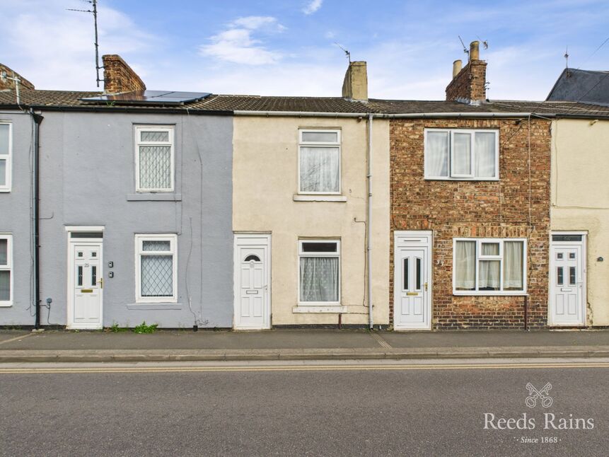 Main image of 2 bedroom Mid Terrace House for sale, New Road, Guisborough, North Yorkshire, TS14