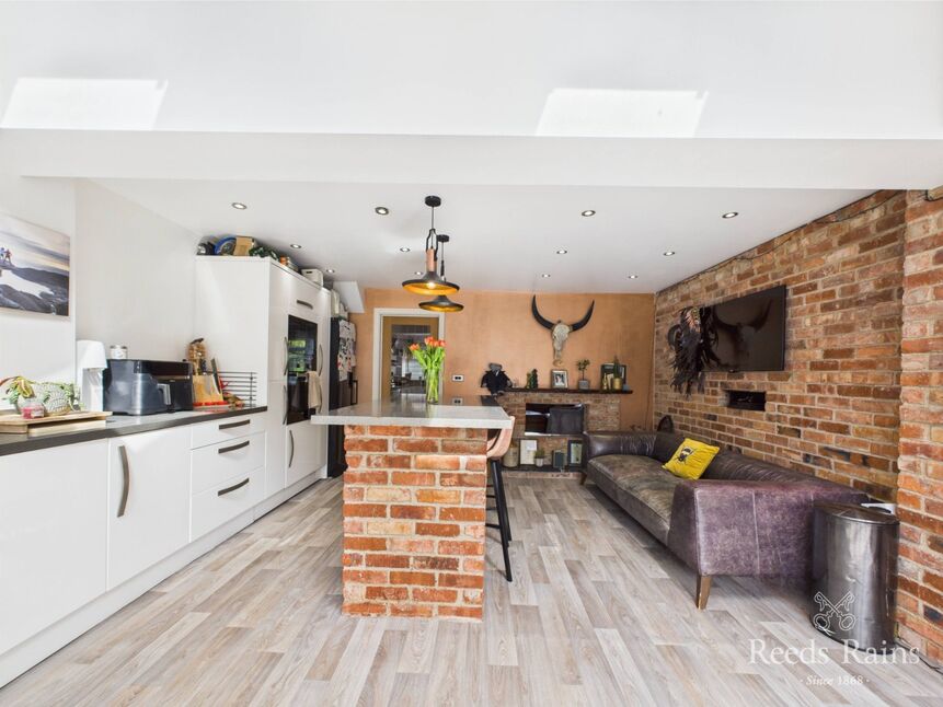 Kitchen / Diner