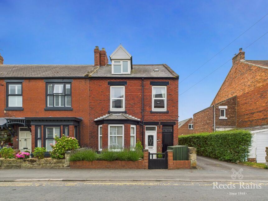 5 bedroom End Terrace House for sale