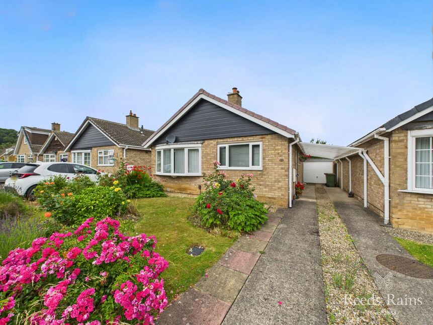 Main image of 2 bedroom Detached Bungalow for sale, Askew Dale, Guisborough, North Yorkshire, TS14