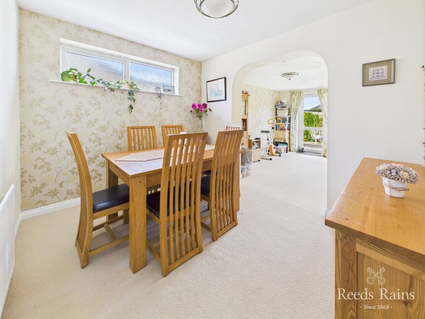 Bedroom / Dining Room