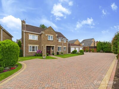 Whinchat Tail, 5 bedroom Detached House for sale, £550,000