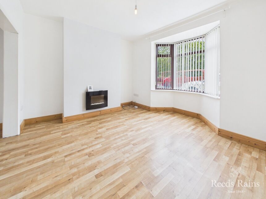 Lounge with Dining Space