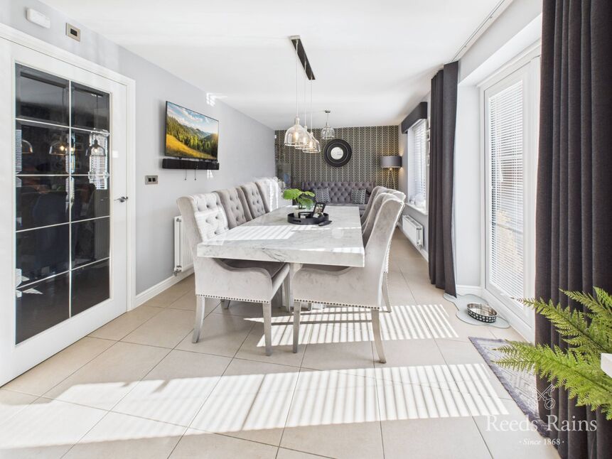 Kitchen / Diner