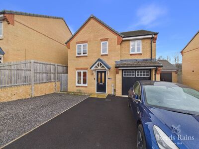 4 bedroom Detached House for sale
