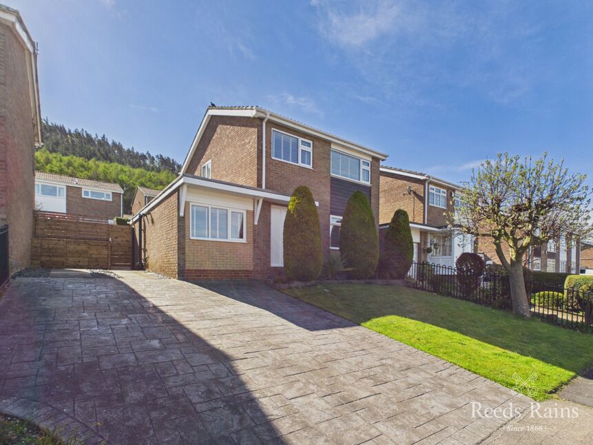 Main image of 3 bedroom Detached House for sale, Aldenham Road, Guisborough, North Yorkshire, TS14