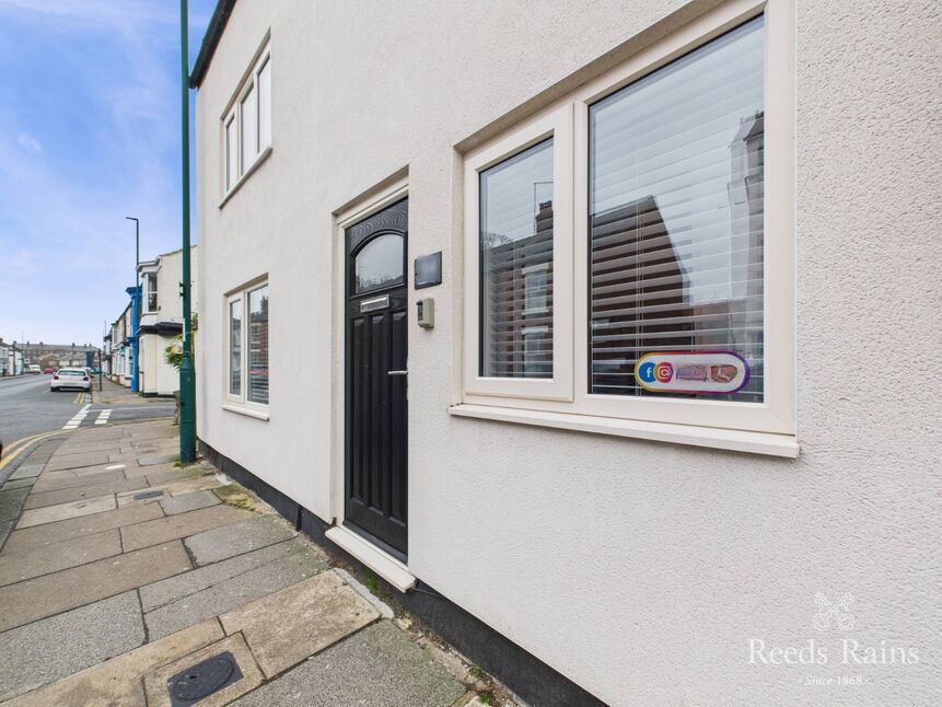 Main image of 1 bedroom Mid Terrace House to rent, Church Street, Guisborough, North Yorkshire, TS14