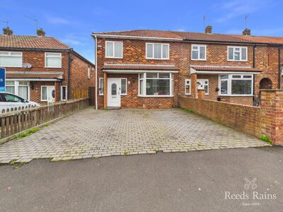 3 bedroom End Terrace House for sale