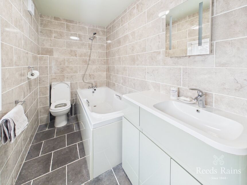 Bathroom / WC