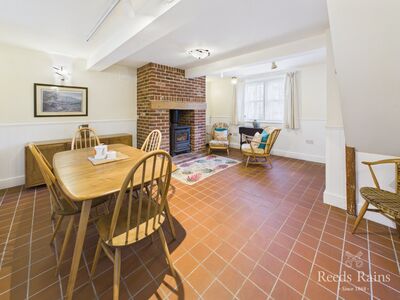 3 bedroom End Terrace House for sale