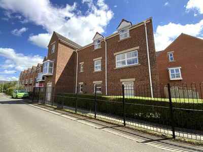 Frankfield Mews, 3 bedroom Flat for sale, &pound;125,000