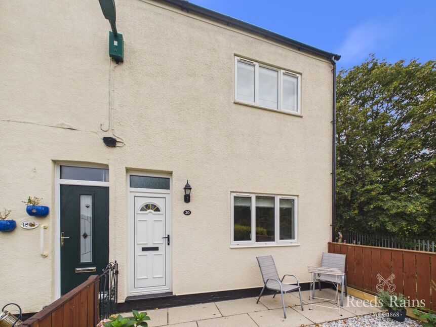 Main image of 2 bedroom End Terrace House for sale, Bank Street, Guisborough, North Yorkshire, TS14