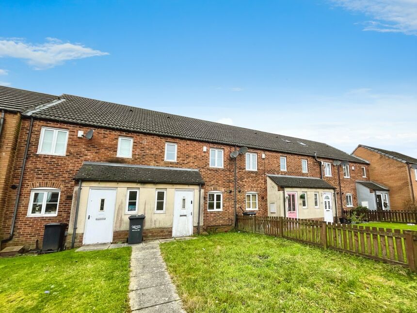 Main image of 3 bedroom Mid Terrace House to rent, Cobblestones Drive, Illingworth, West Yorkshire, HX2