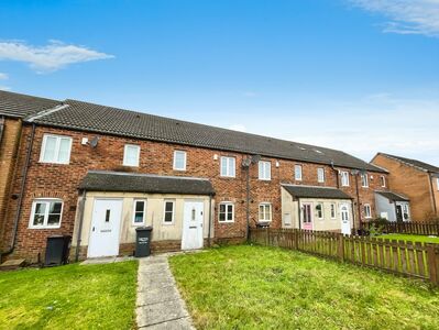 Cobblestones Drive, 3 bedroom Mid Terrace House to rent, &pound;1,000 pcm