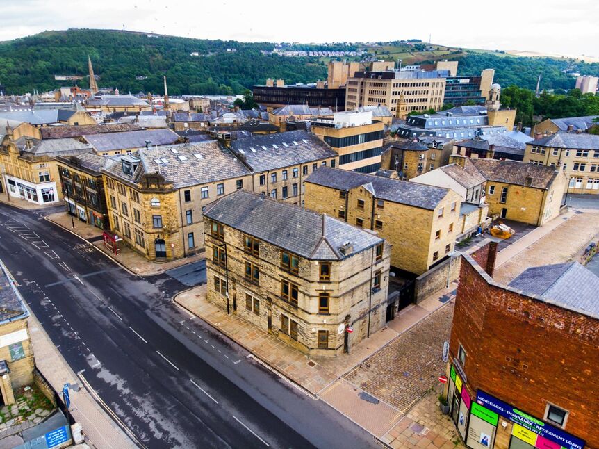 Main image of 3 bedroom Flat to rent, King Cross Street, Halifax, West Yorkshire, HX1