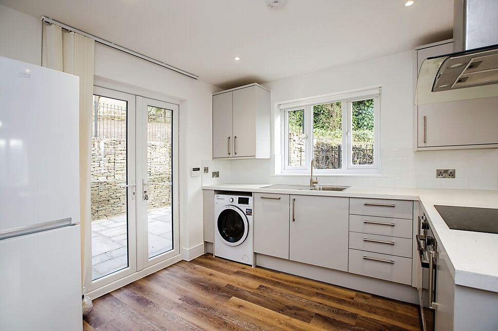 Kitchen / Lounge