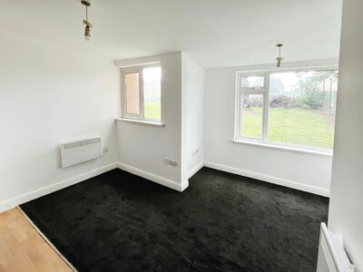Cumberland Close, 1 bedroom Flat to rent, &pound;500 pcm