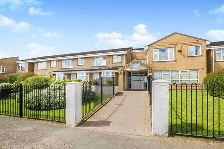 Cumberland Close, 1 bedroom  Flat to rent, £500 pcm