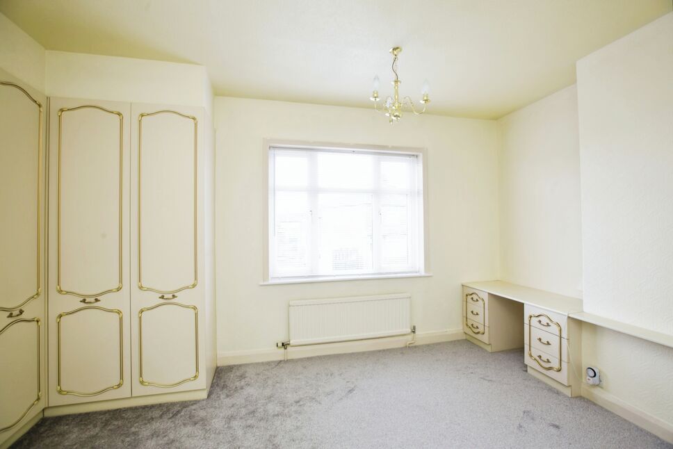 2 bedroom Semi Detached House for sale, Crestfield Drive, Halifax, HX2