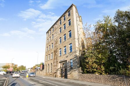Martins Mill, 1 bedroom  Flat for sale, £50,000