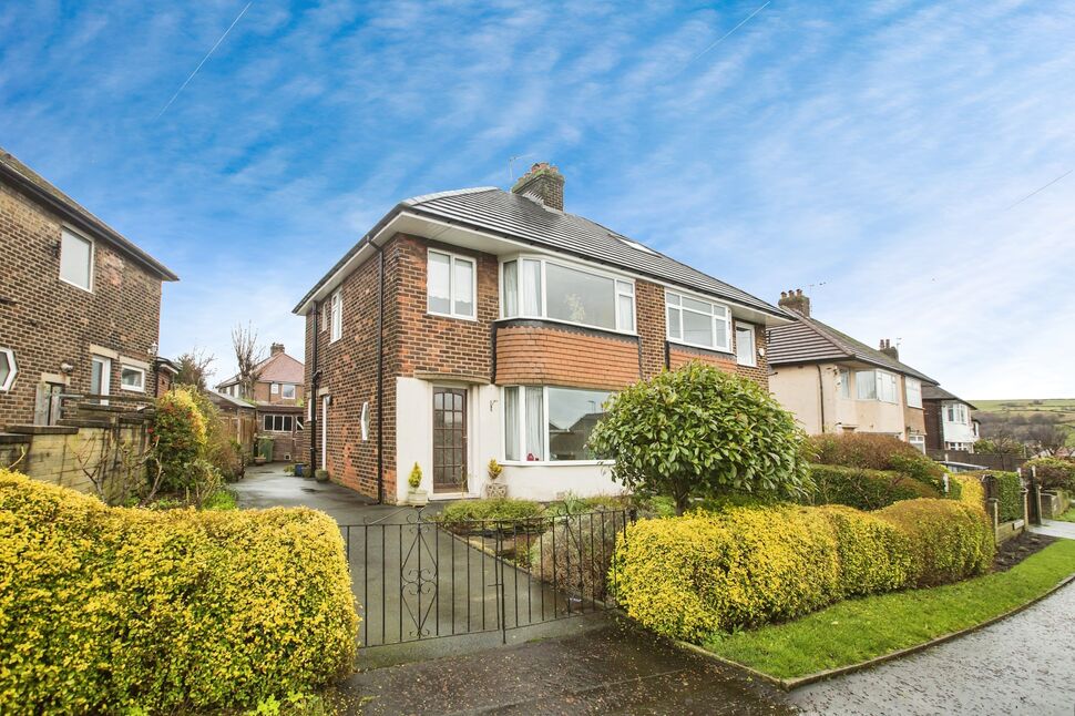 3 bedroom Semi Detached House for sale, Green Park Road, Halifax, HX3