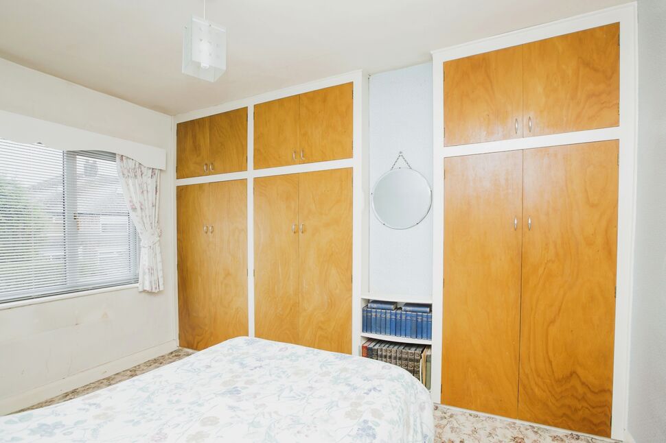 3 bedroom Semi Detached House for sale, Green Park Road, Halifax, HX3