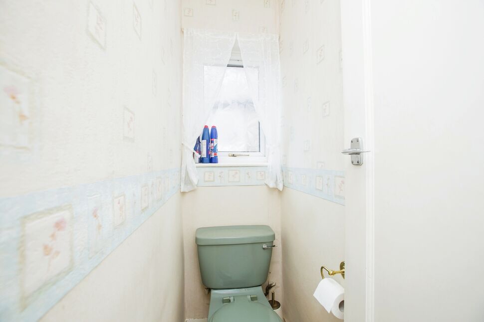 3 bedroom Semi Detached House for sale, Green Park Road, Halifax, HX3