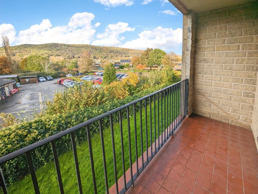 2 bedroom Flat for sale, Elland Lane, Elland, HX5 £125,000