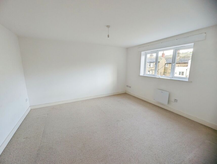 2 bedroom Flat for sale, Elland Lane, Elland, HX5 £125,000