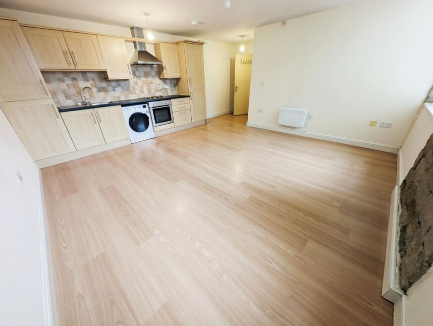 Main image of 2 bedroom  Flat for sale, Westbury Street, Elland, West Yorkshire, HX5