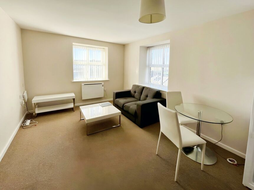 1 bedroom Flat to rent, Pellon Lane, Halifax, HX1 £600 pcm