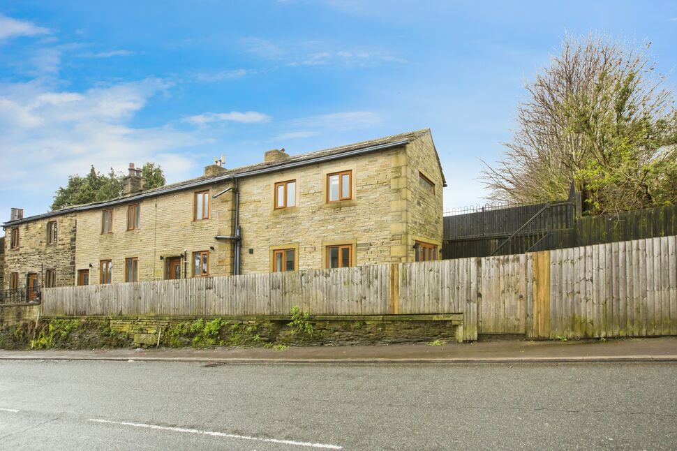 3 bedroom Mid Terrace House for sale, Brookeville Avenue, Halifax, HX3