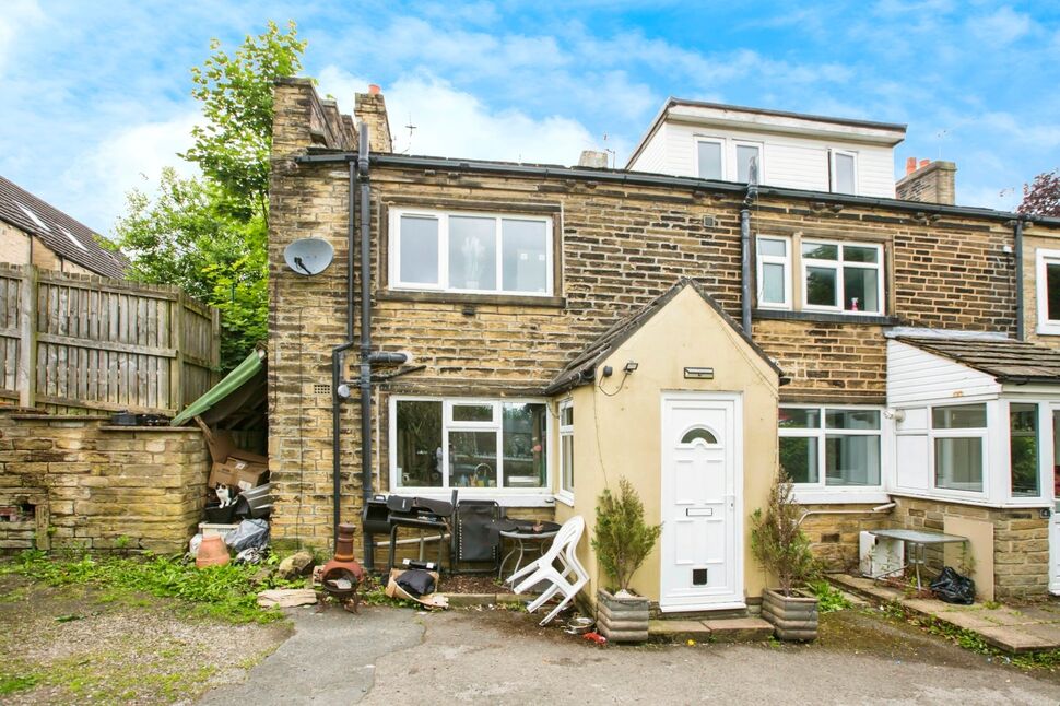 Main image of 1 bedroom End Terrace House for sale, Prospect Place, Halifax, West Yorkshire, HX2