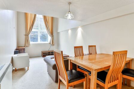 1 bedroom  Flat for sale