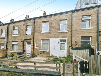 Union Street, 2 bedroom Mid Terrace House for sale, £70,000