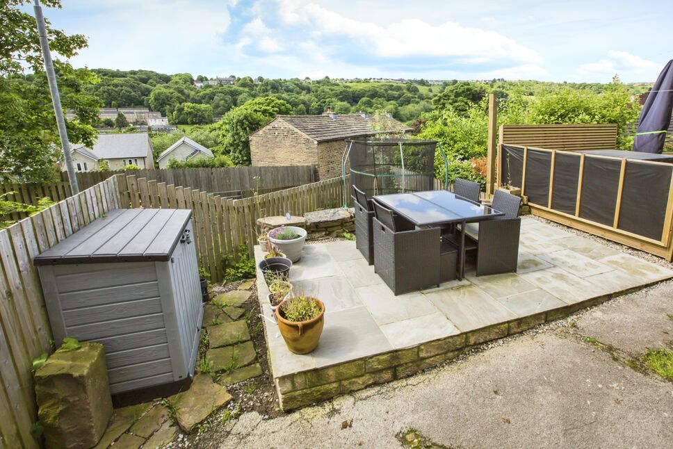 3 bedroom Mid Terrace House for sale, Wheatley Road, Halifax, HX3 £