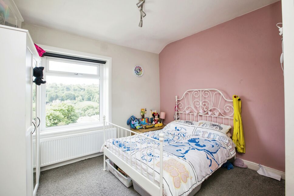 3 bedroom Mid Terrace House for sale, Wheatley Road, Halifax, HX3 £
